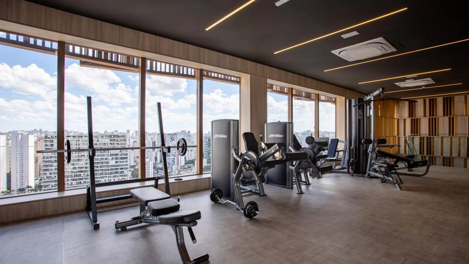 Doru | Vista Panoramica | Gym & Piscina Rooftop Sao Paulo Apartment